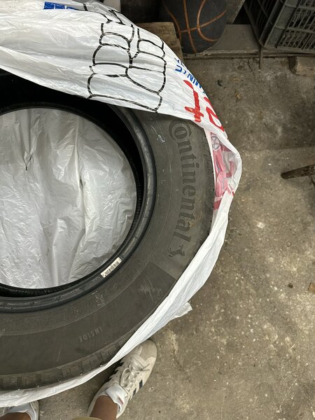 Anvelope vara Continental 215/65/R16 98H
