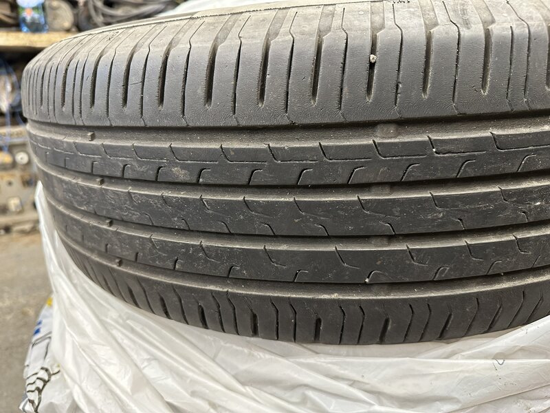 Anvelope vara Continental 215/65/R16 98H